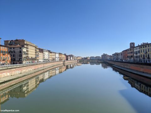 Visão de Pisa a partir da Ponte di Mezzo