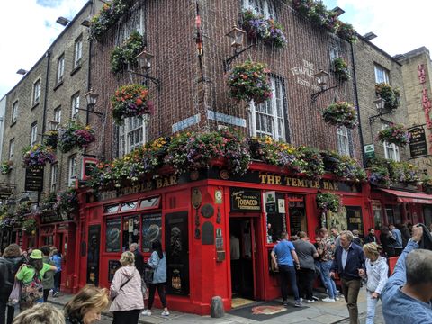 The Temple Bar, Dublin, Irlanda. Foto por Adriano Donato Couto.