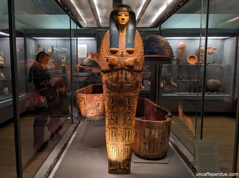 Alguns dos itens expostos no Fitzwilliam Museum, em Cambridge.