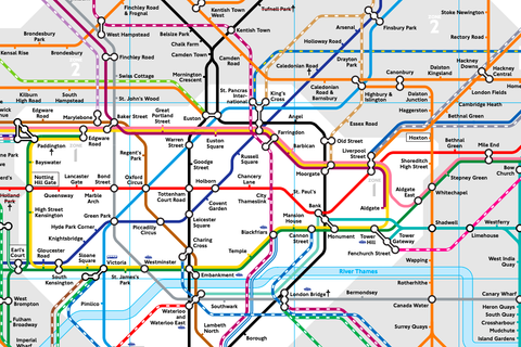 Parte do mapa de zonas de trem e metrô em Londres. No exemplo acima, a diferença entre zonas se dá pela cor do fundo (cinza ou branca). A zona 1 cobre boa parte do centro da cidade. Fonte: Transport for London.