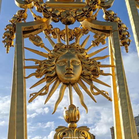 Detalhe do símbolo do Rei Sol - Versalhes