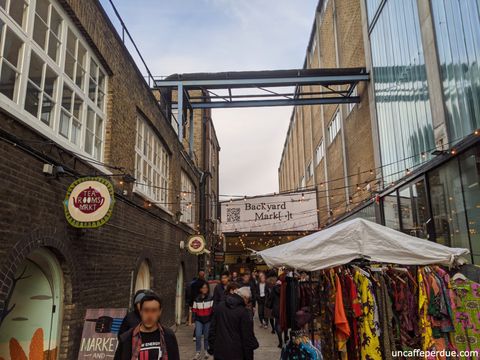 The Tea Rooms e Backyard Market.